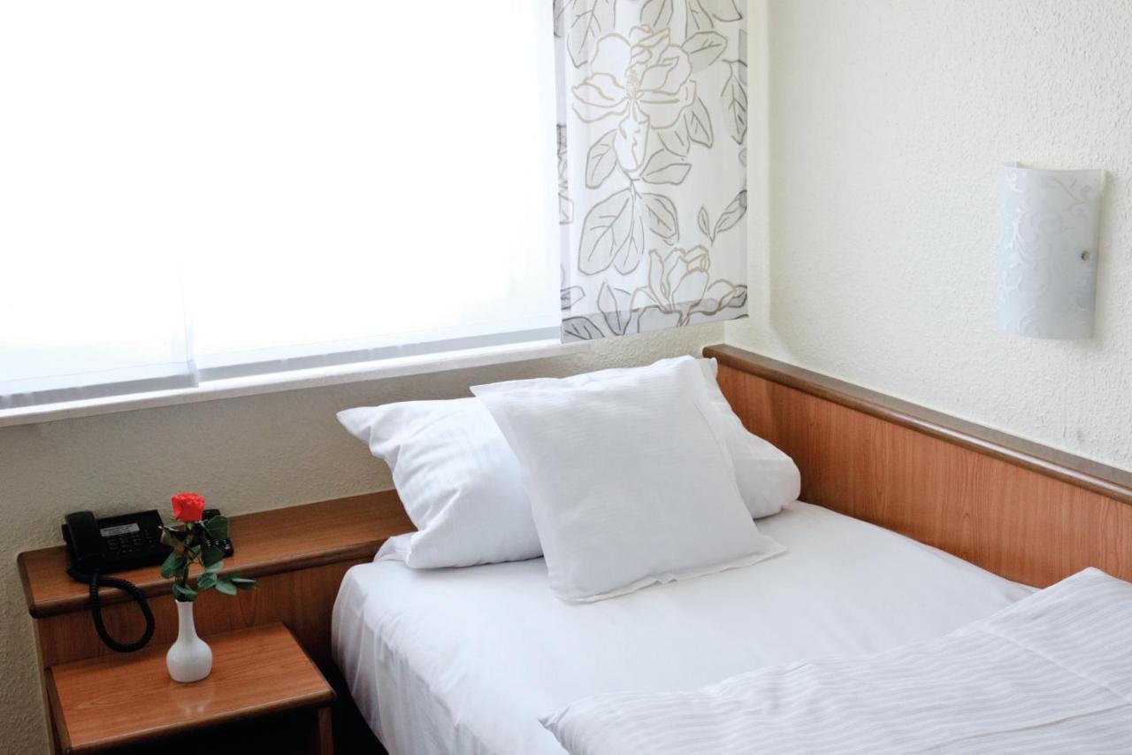 Hotel Elysee Seligenstadt Buitenkant foto